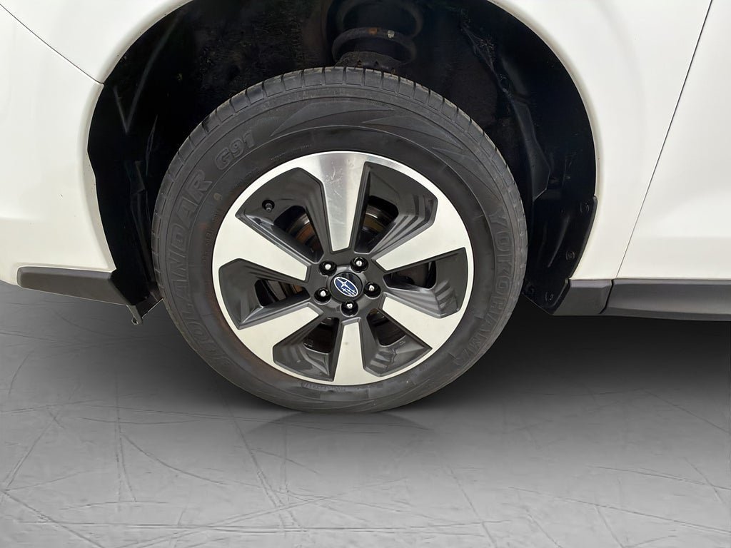 Vehicle Image 32