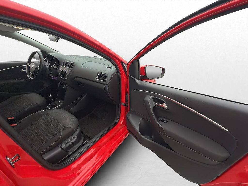Vehicle Image 21