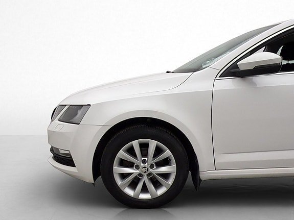 Vehicle Image 33