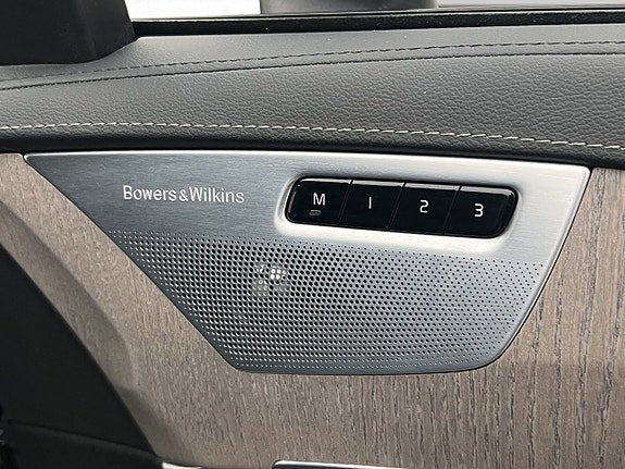 Vehicle Image 29