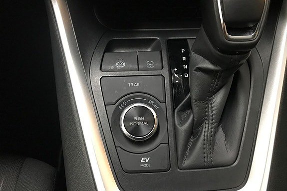 Vehicle Image 26