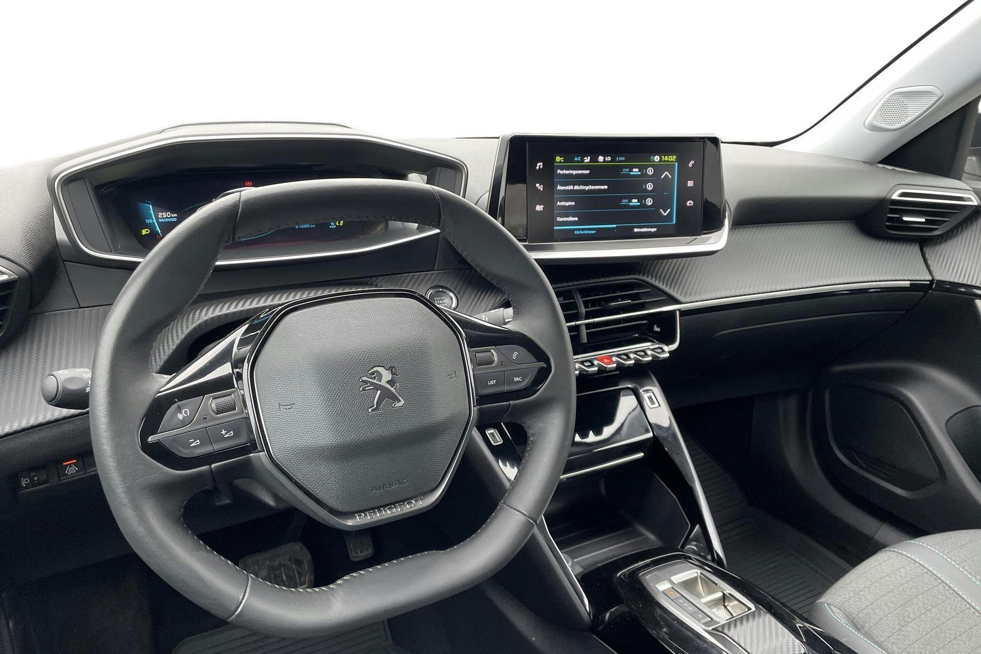 Vehicle Image 11