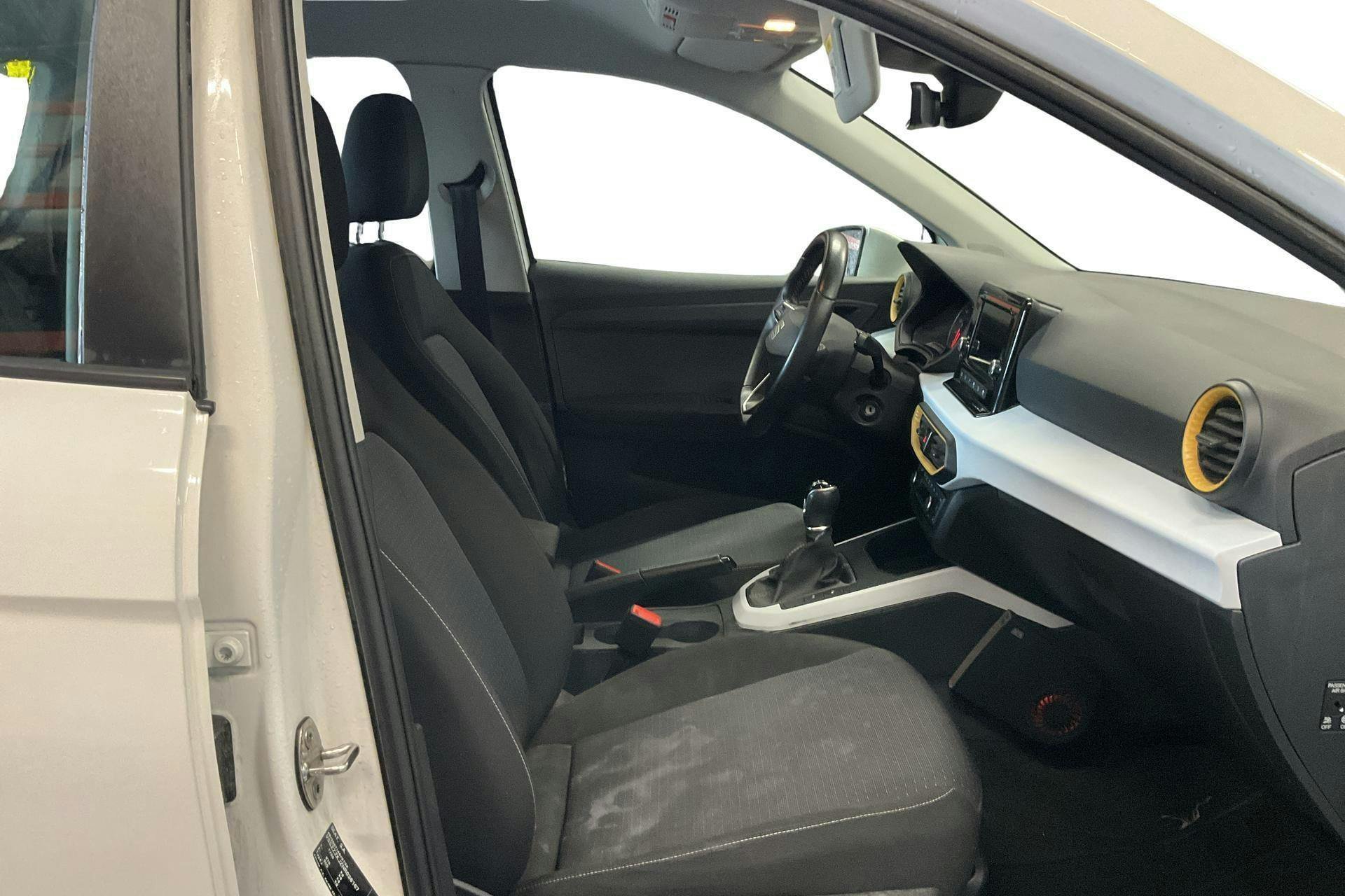 Vehicle Image 7