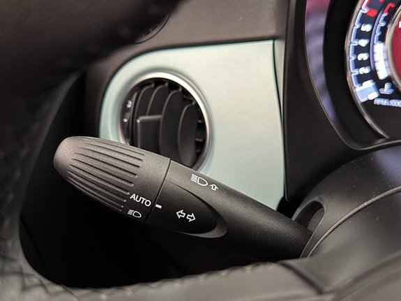 Vehicle Image 26
