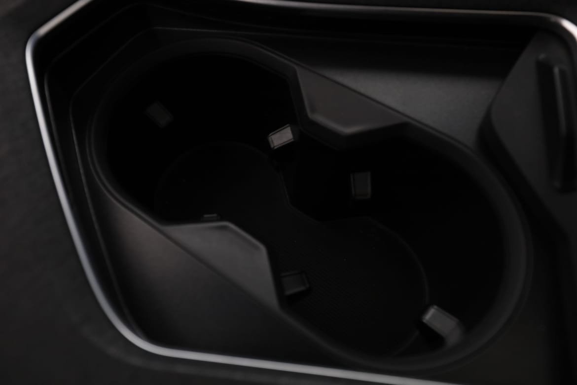 Vehicle Image 38