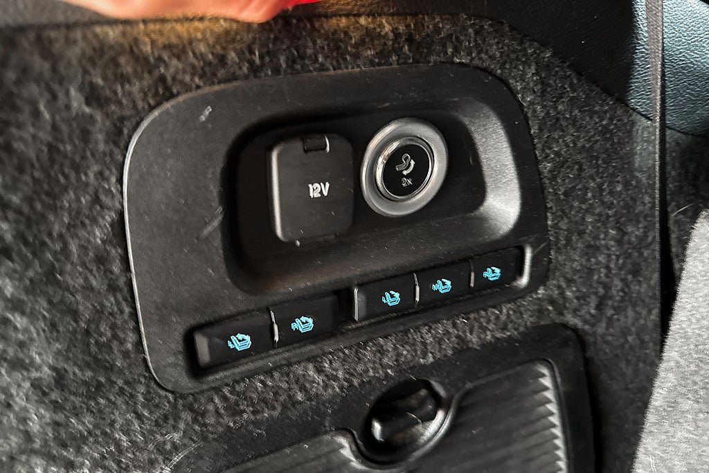 Vehicle Image 23