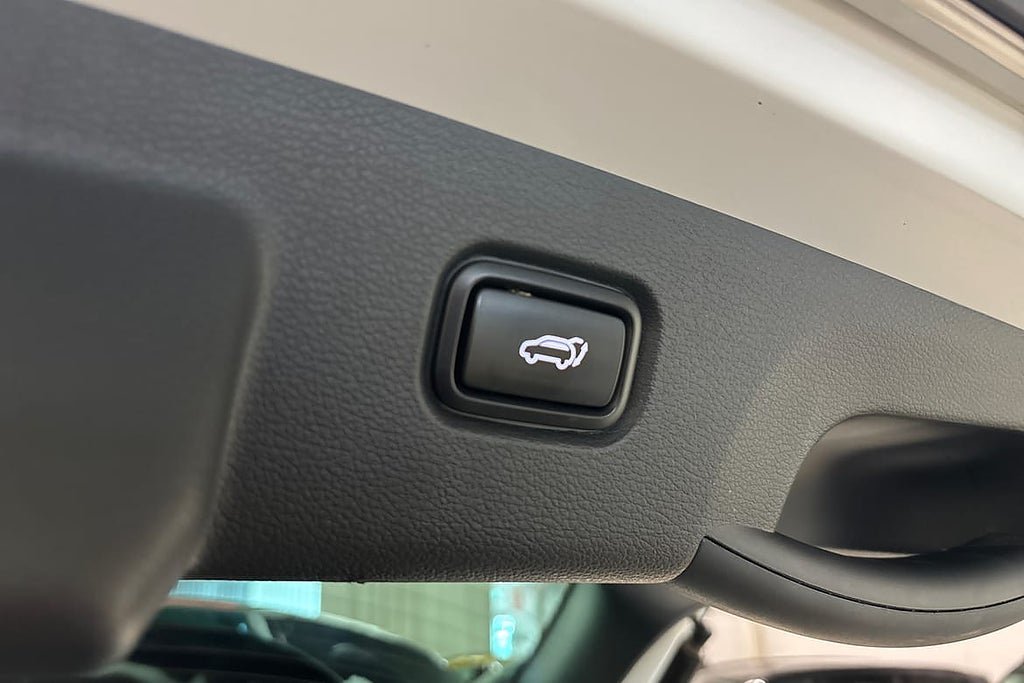 Vehicle Image 18