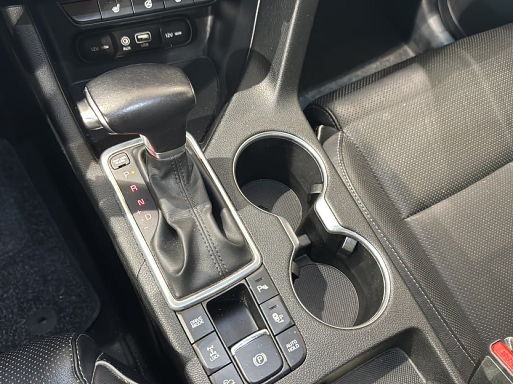 Vehicle Image 12