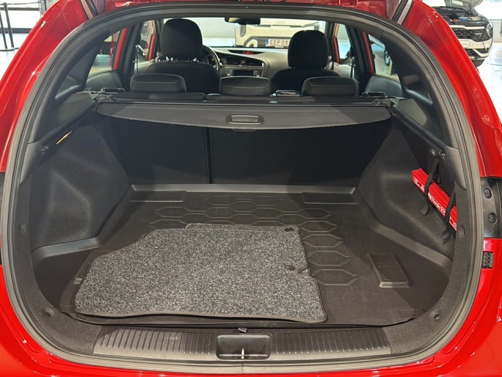 Vehicle Image 14