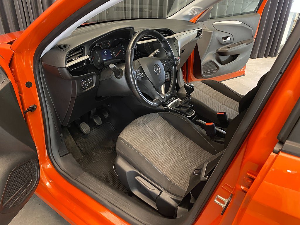 Vehicle Image 21