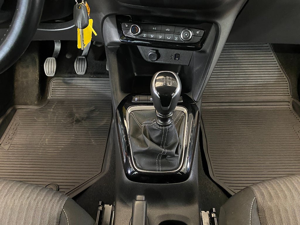 Vehicle Image 38