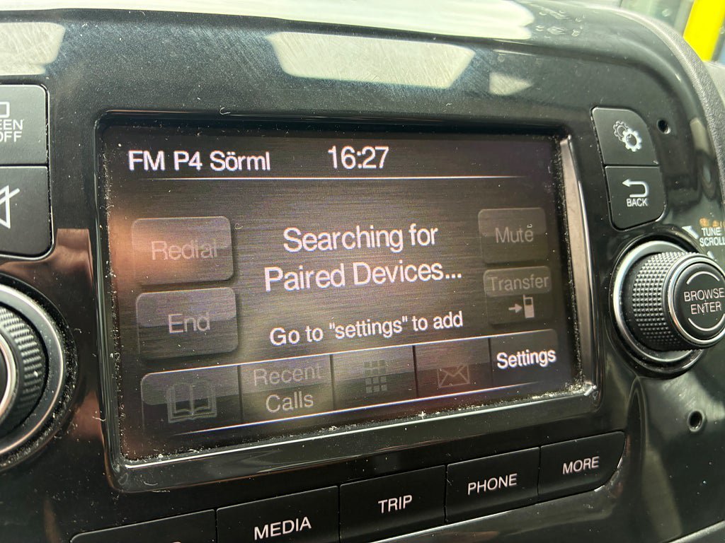 Vehicle Image 9