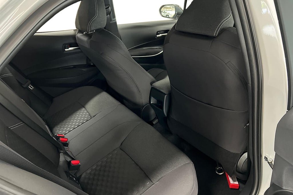 Vehicle Image 21