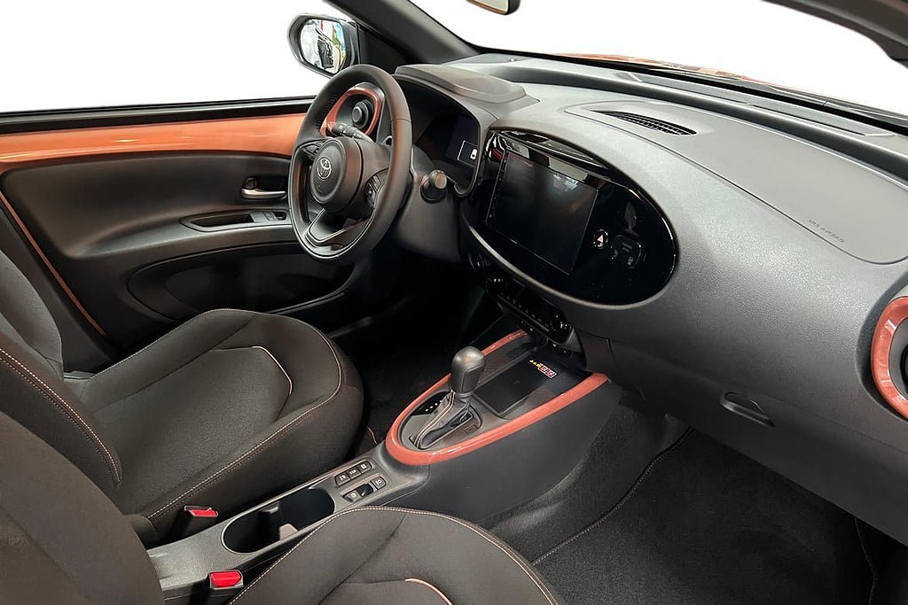Vehicle Image 20