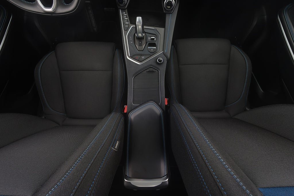 Vehicle Image 14