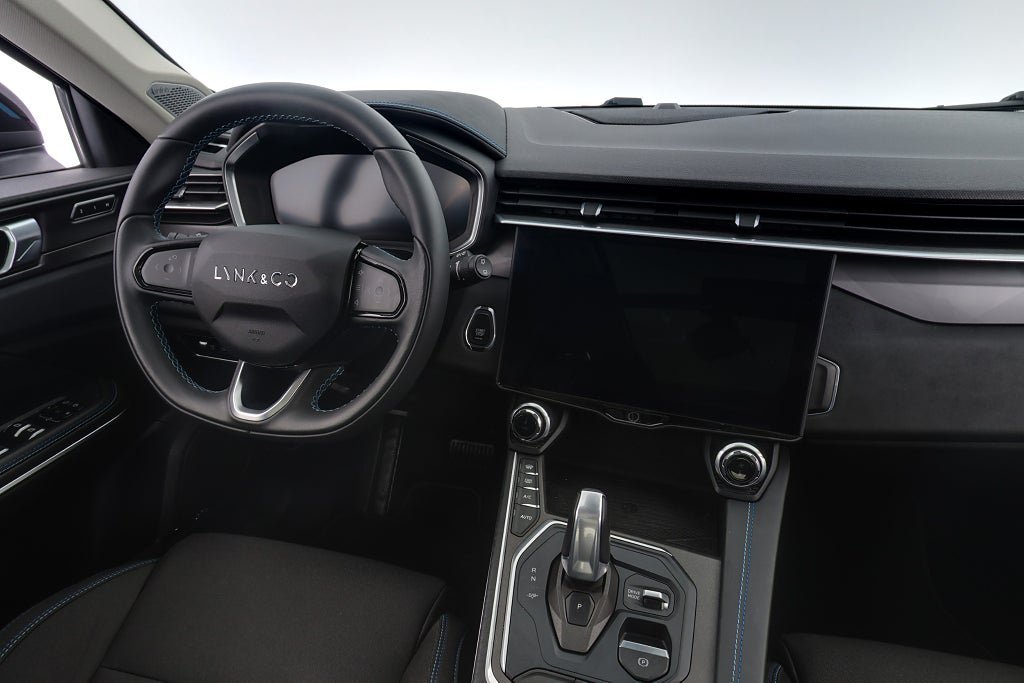 Vehicle Image 15
