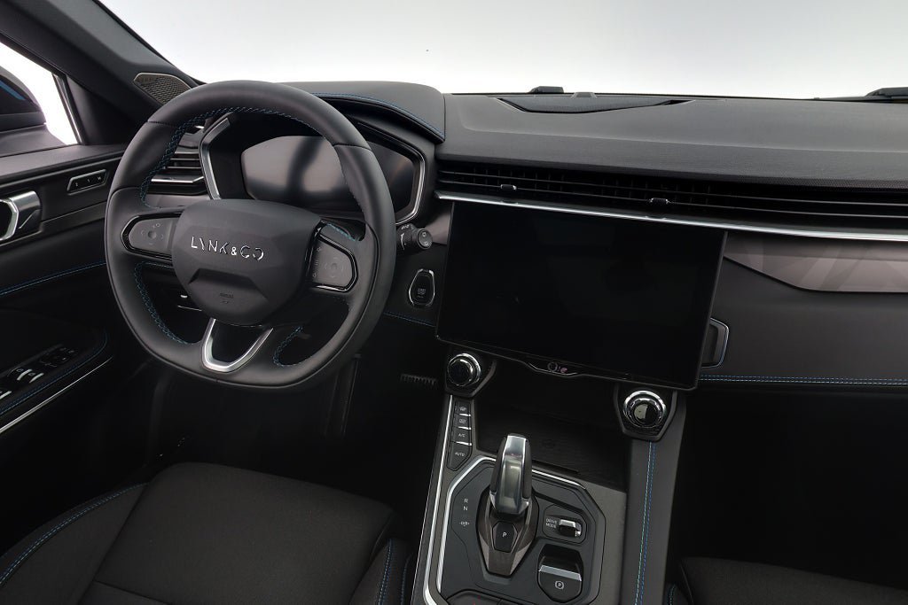 Vehicle Image 15