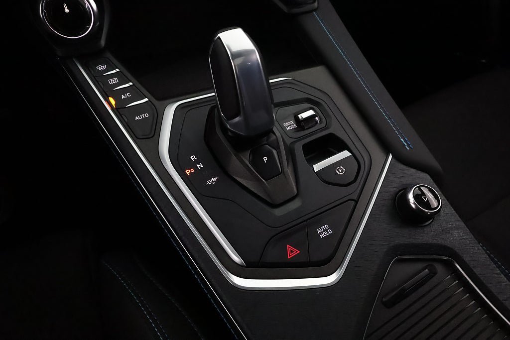 Vehicle Image 24