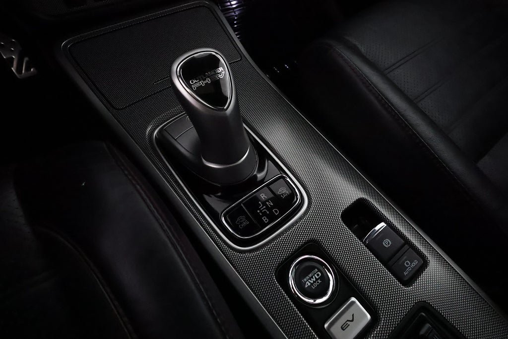 Vehicle Image 23