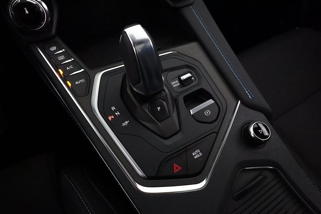 Vehicle Image 24