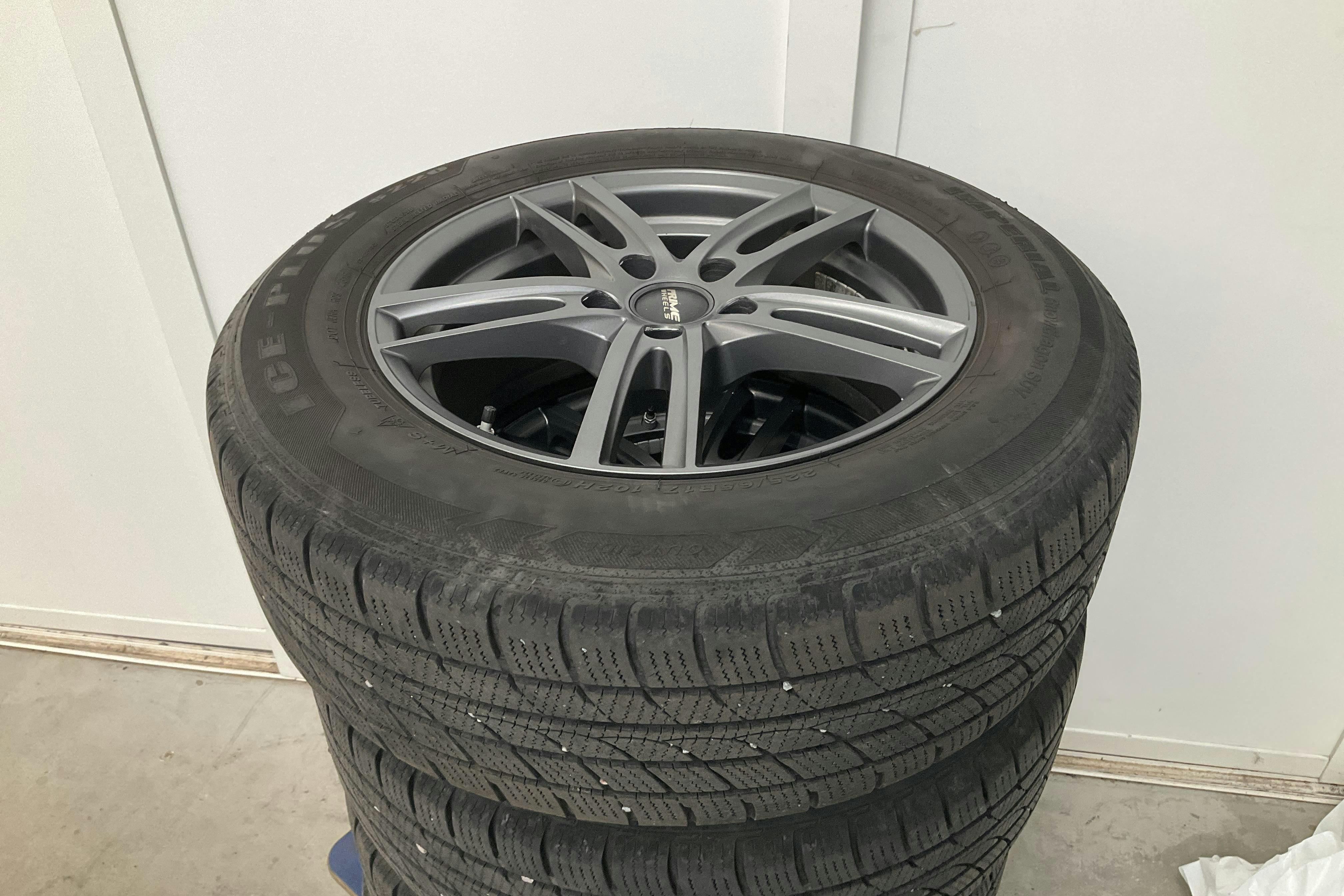 Vehicle Image 15