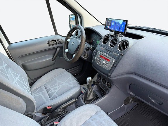Vehicle Image 32