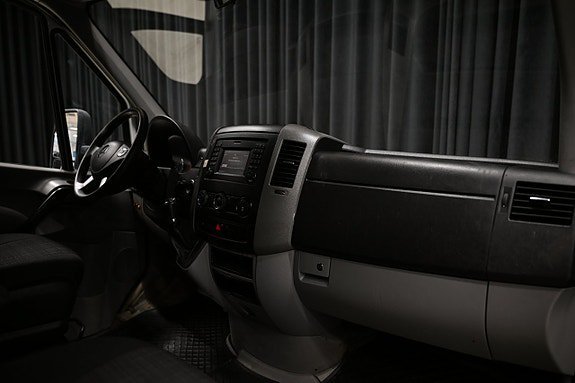 Vehicle Image 27