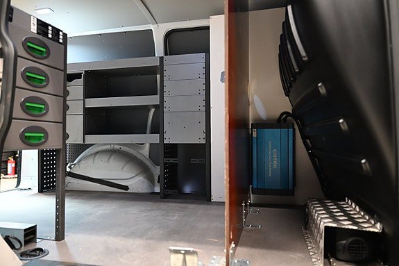 Vehicle Image 16