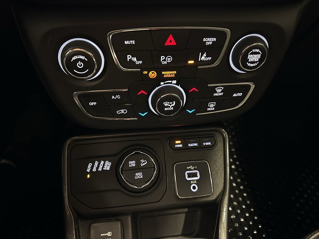 Vehicle Image 20