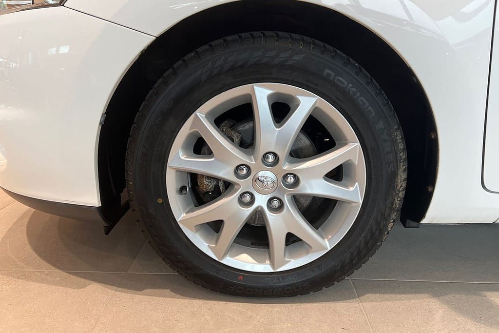 Vehicle Image 17