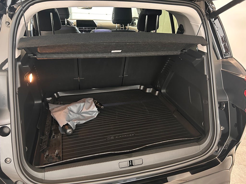 Vehicle Image 18