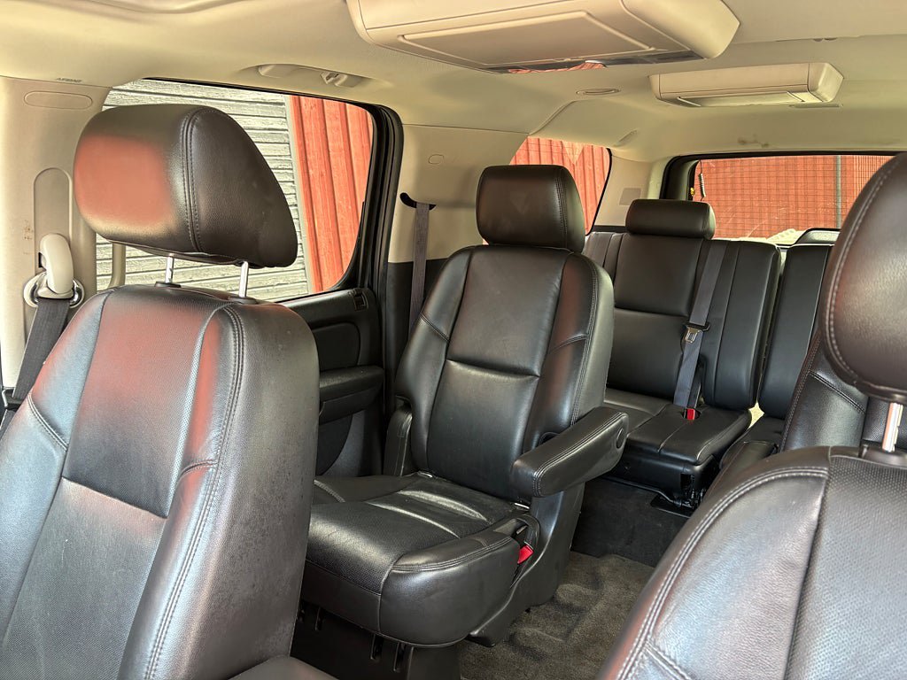 Vehicle Image 9