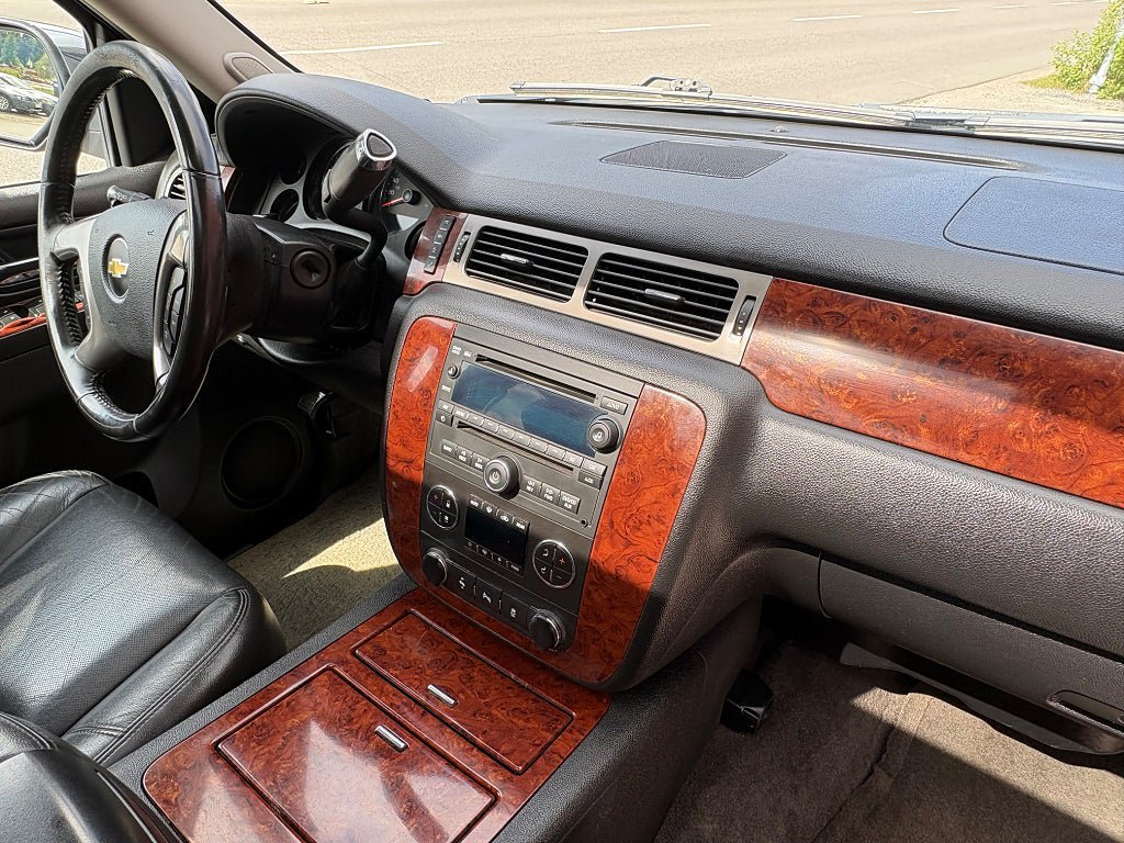Vehicle Image 16