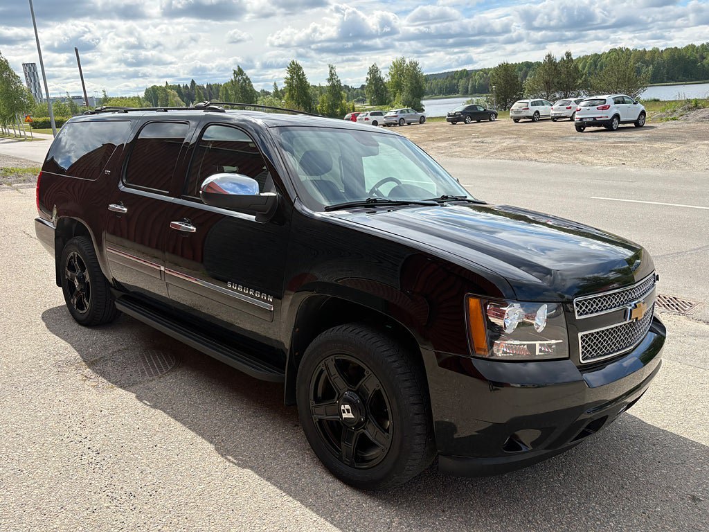 Vehicle Image 25