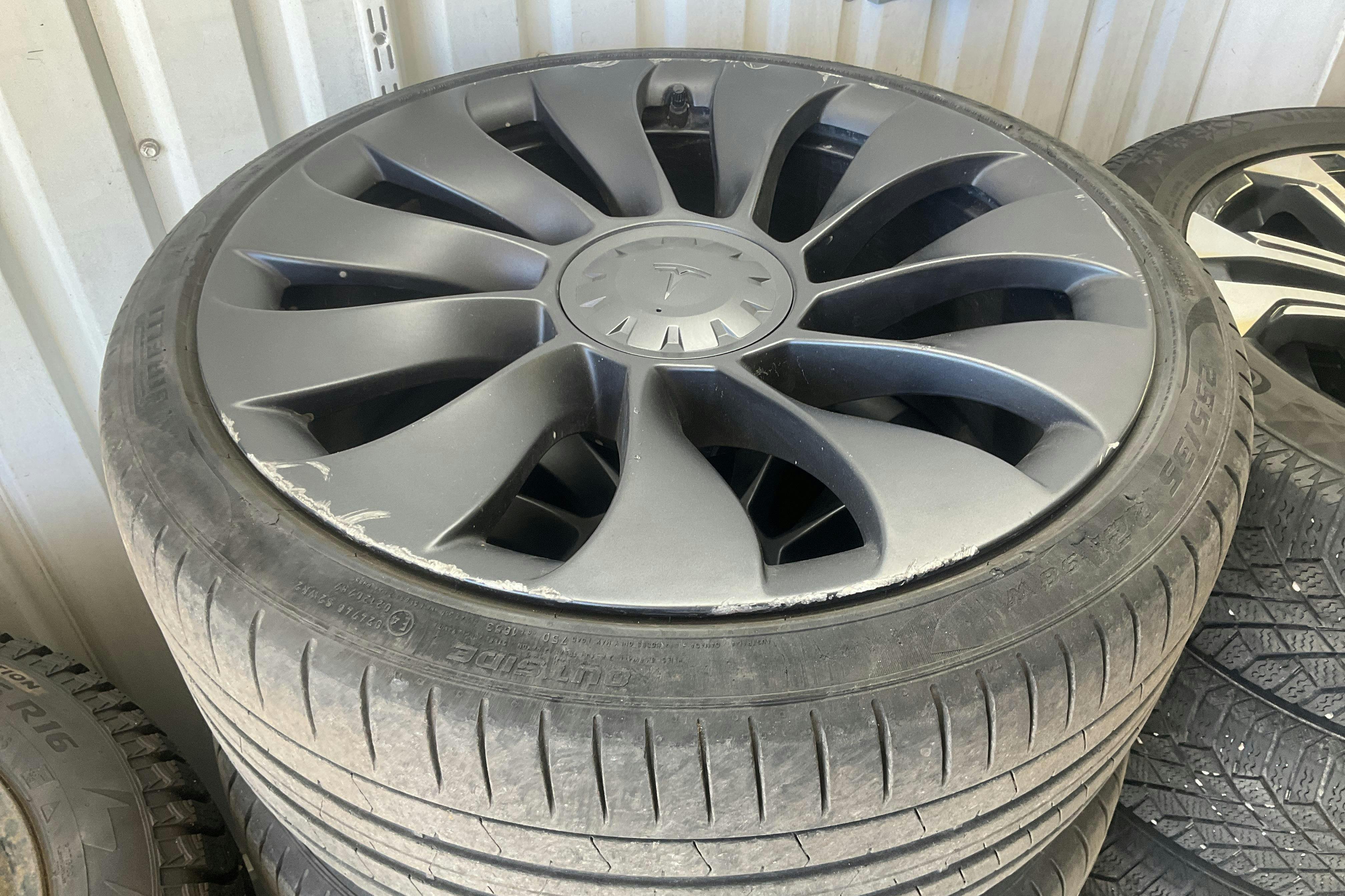 Vehicle Image 19