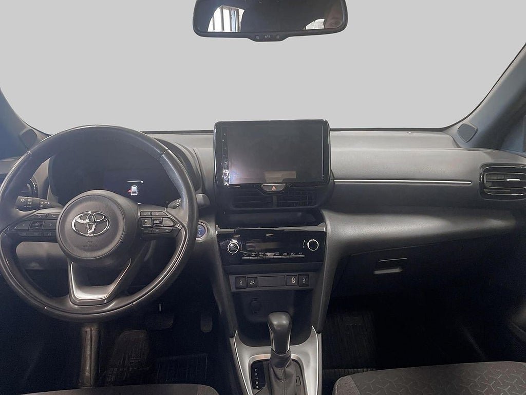 Vehicle Image 12