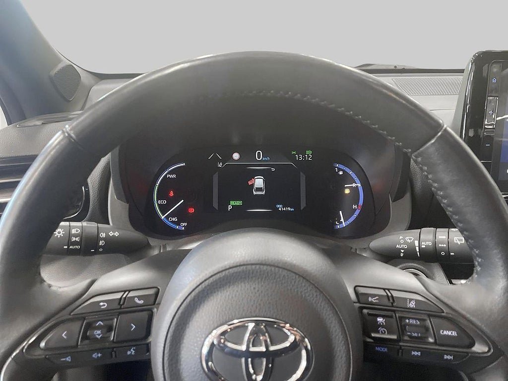 Vehicle Image 15