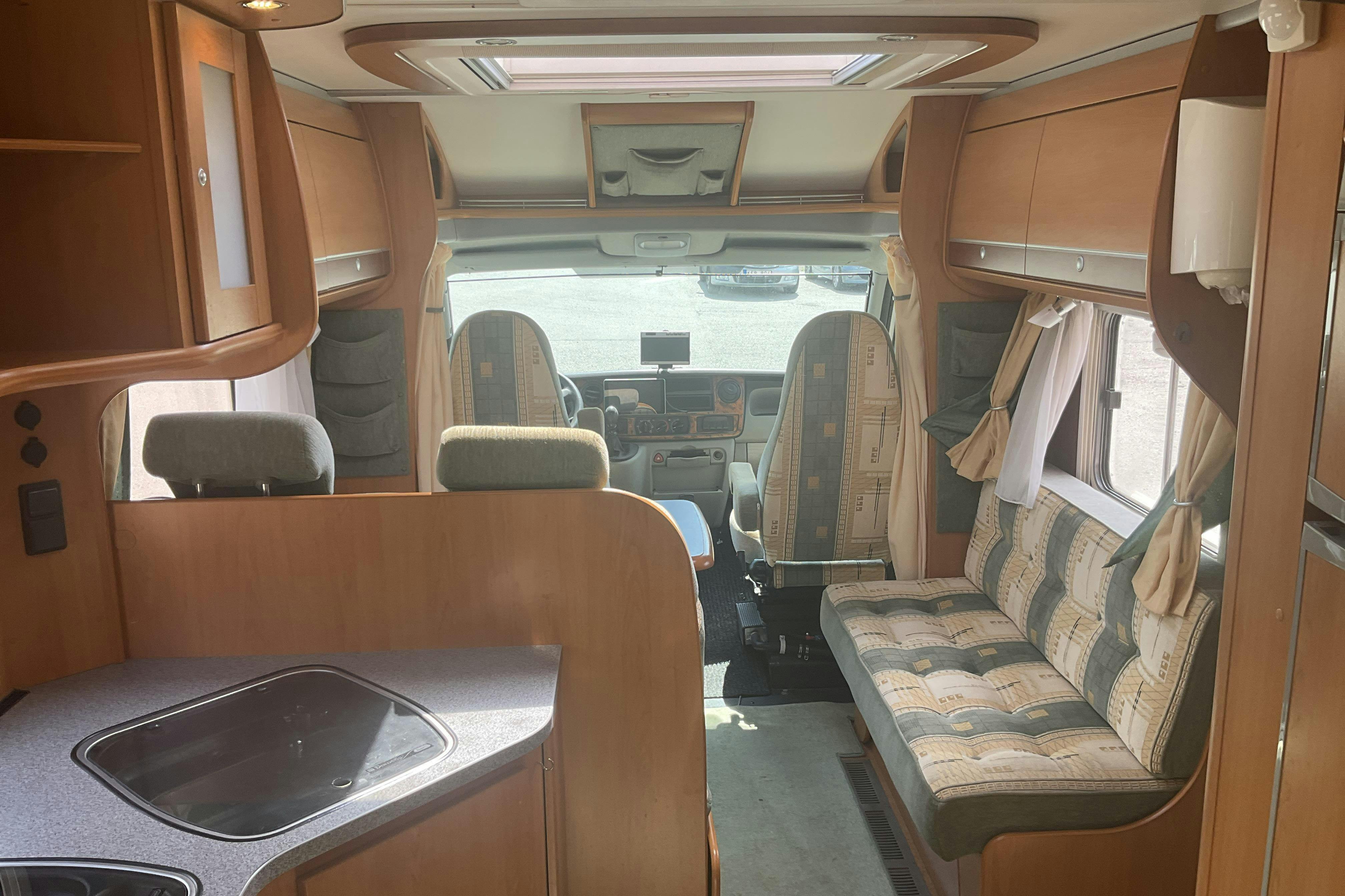 Vehicle Image 21