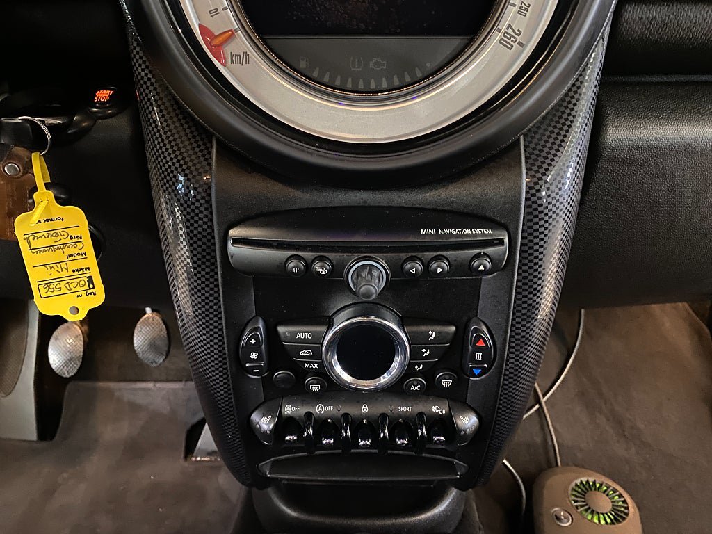 Vehicle Image 38