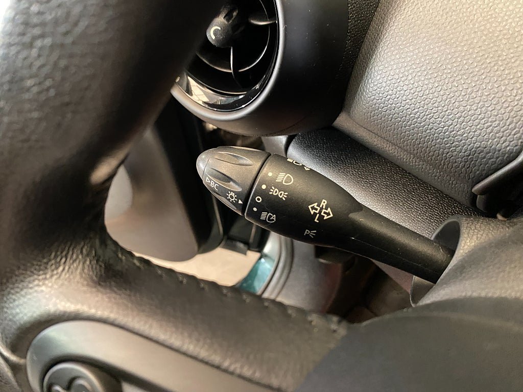 Vehicle Image 50
