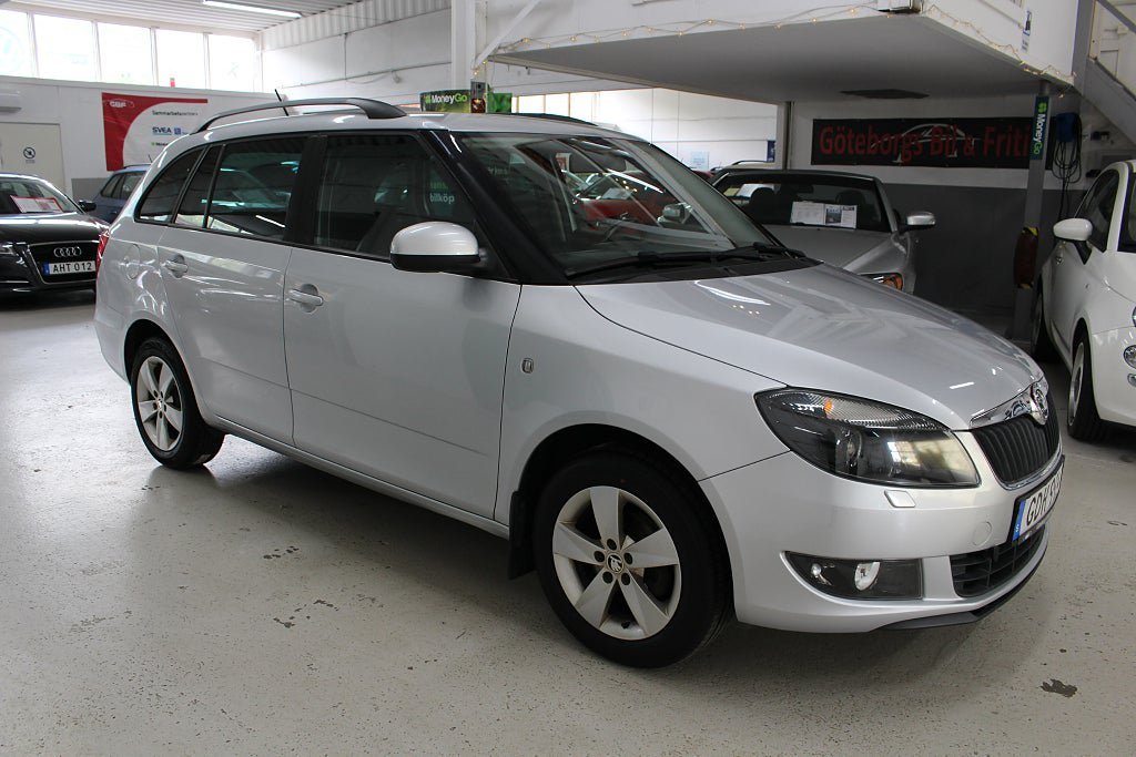 Vehicle Image 9