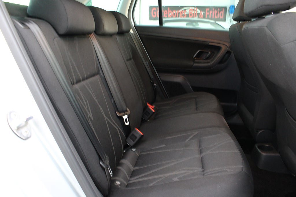 Vehicle Image 17