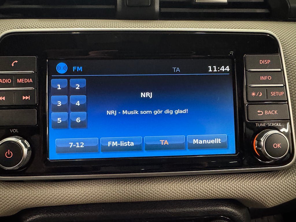 Vehicle Image 24