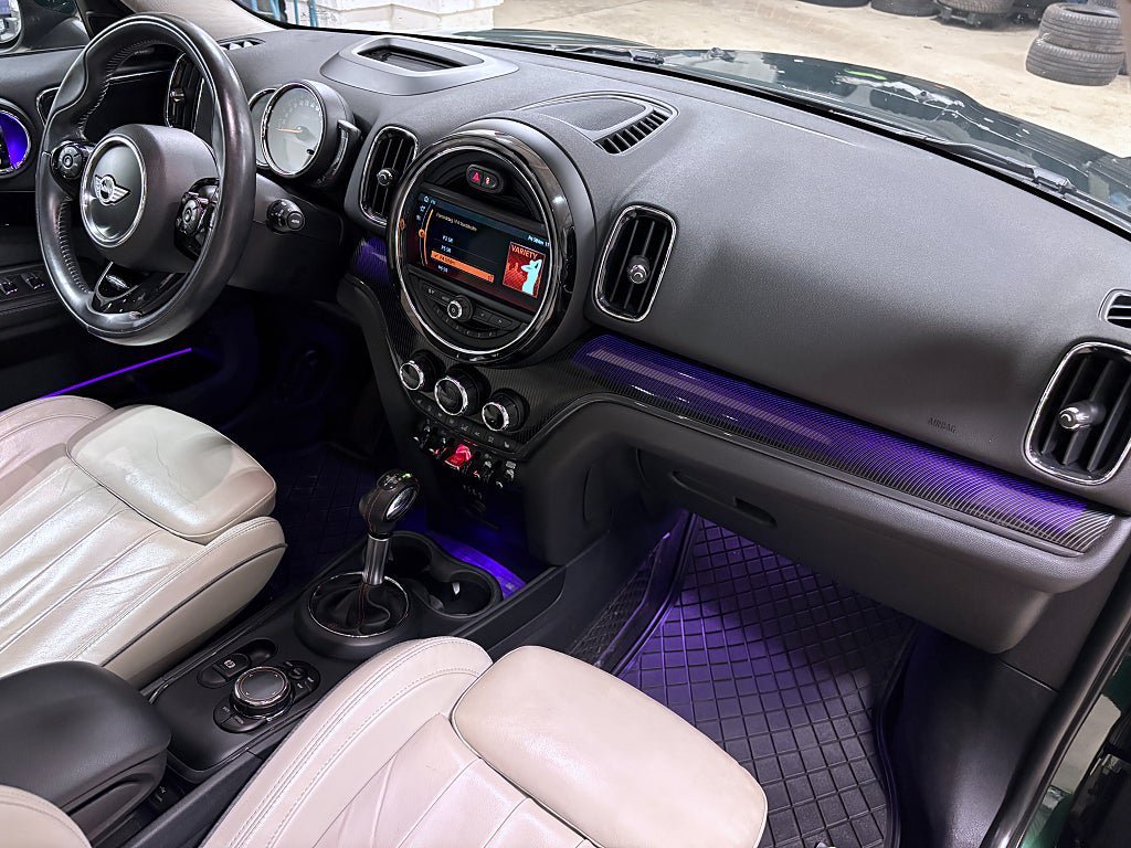 Vehicle Image 24