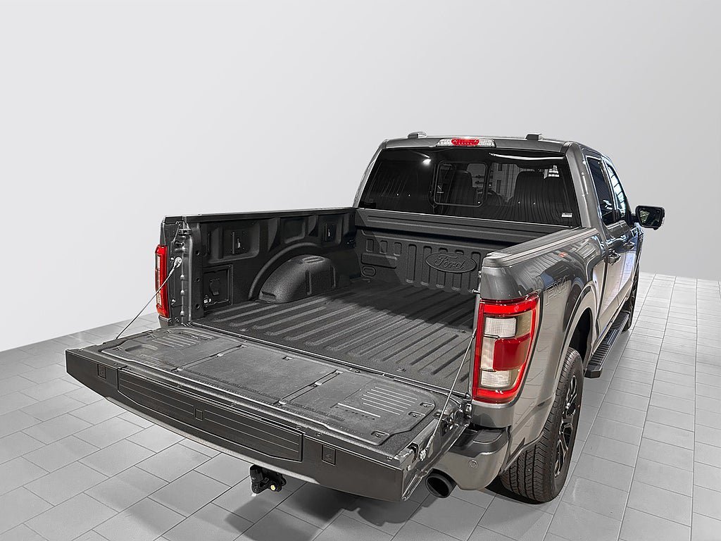 Vehicle Image 9