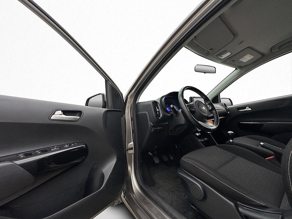 Vehicle Image 10
