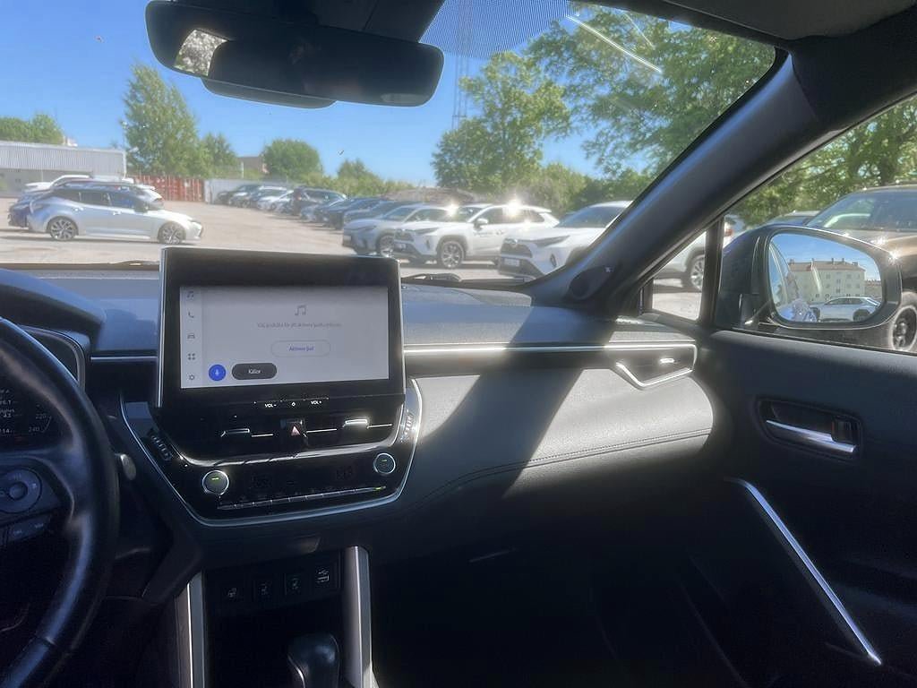 Vehicle Image 10