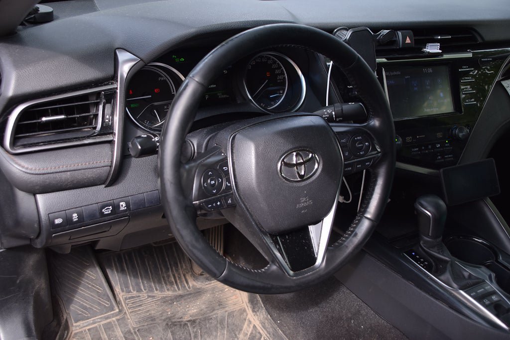 Vehicle Image 8