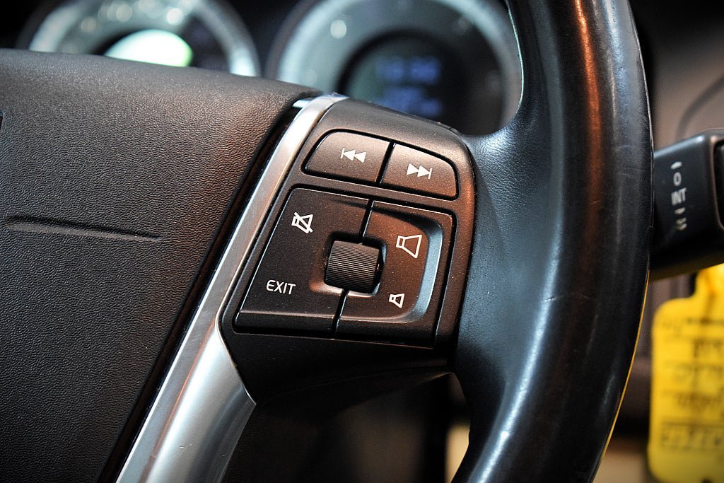 Vehicle Image 13
