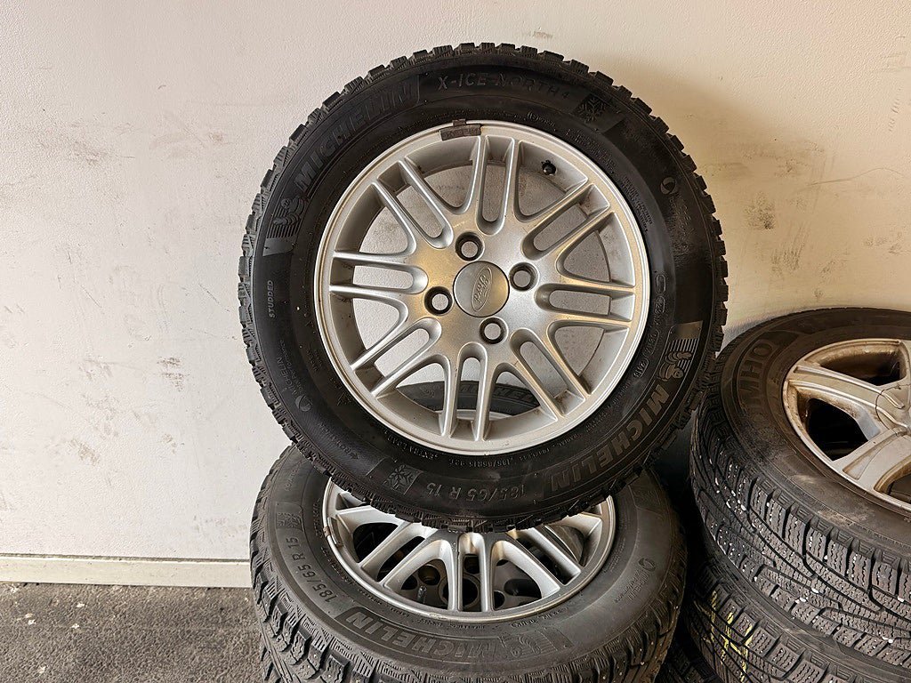 Vehicle Image 22